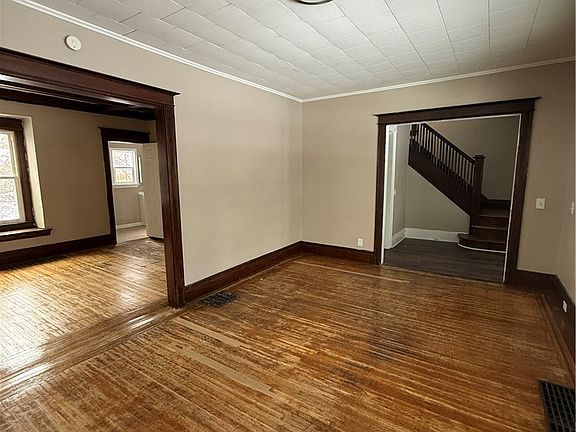 3rd image of 515 Arnett Blvd