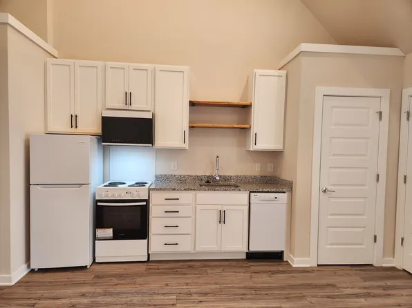 101 Stribling Ln, Staunton, VA