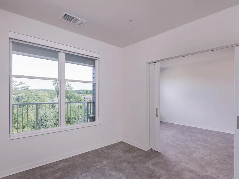 Will Rose Apartments — Photo 14