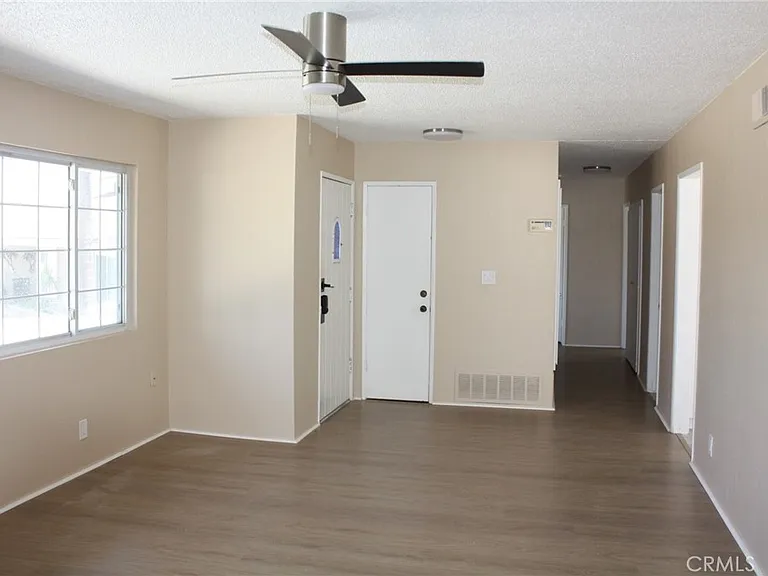 116 N Laurie Ann Ln — Photo 3