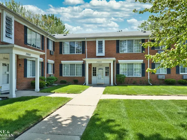 20852 Wildwood Dr APT 109, Harper Woods, MI 48225