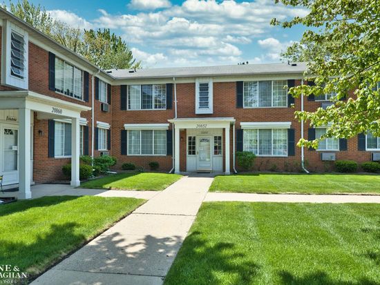 20852 Wildwood Dr APT 109, Harper Woods, MI 48225