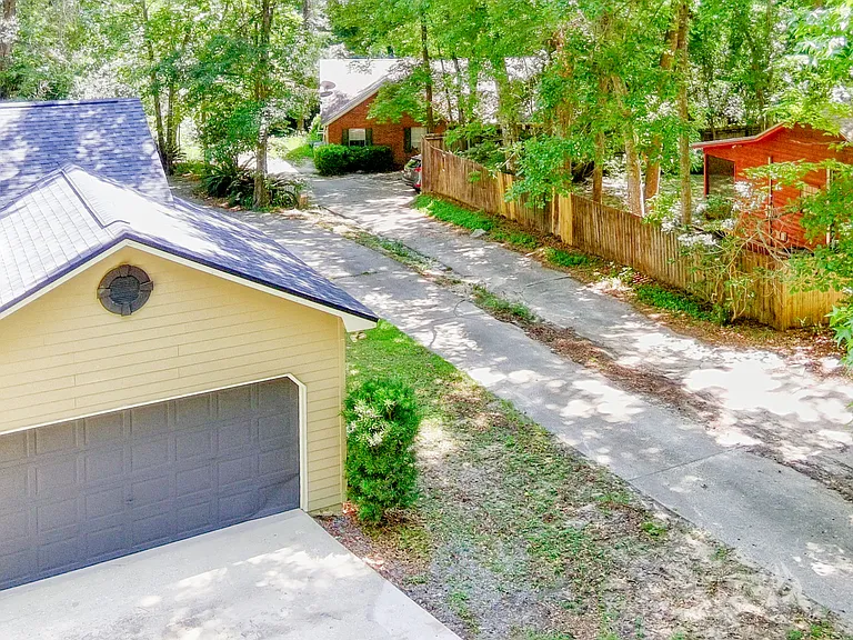 1835 Folkstone Rd — Photo 29