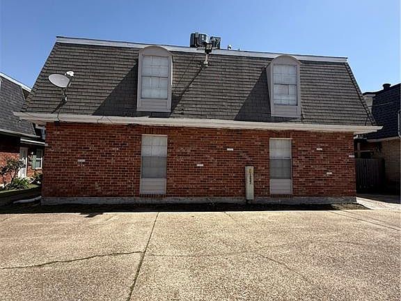 2nd image of 2812 Houma Blvd