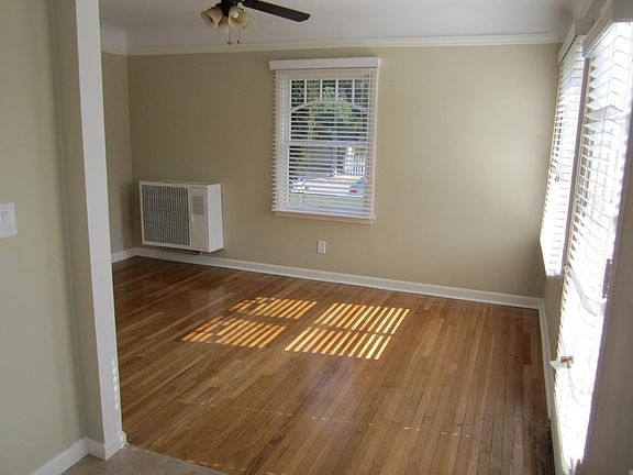 3rd image of 3372 Grim Ave