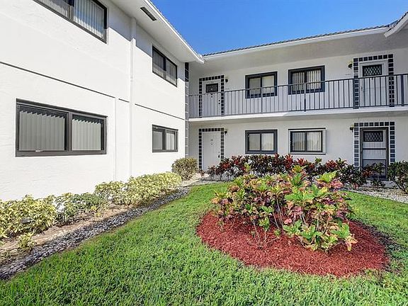 3rd image of 15251 Lakes Of Delray Blvd APT 323