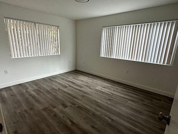 4th image of 21910 Roscoe Blvd #116