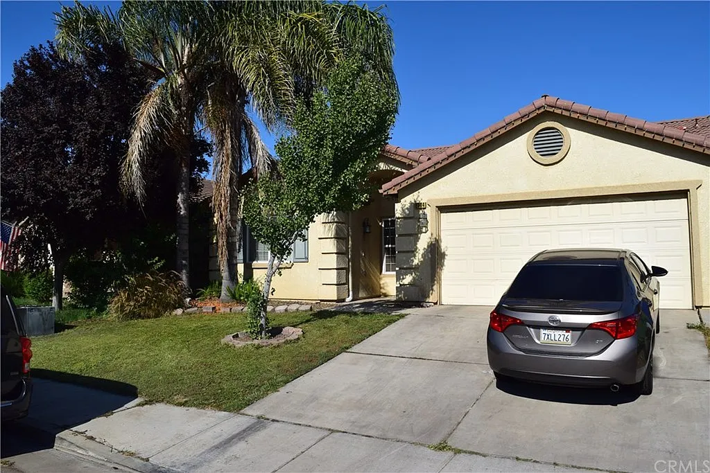 2394 N Drake Ave photo 1