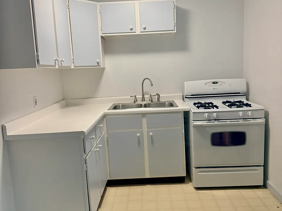 103 E Michigan Ave #2