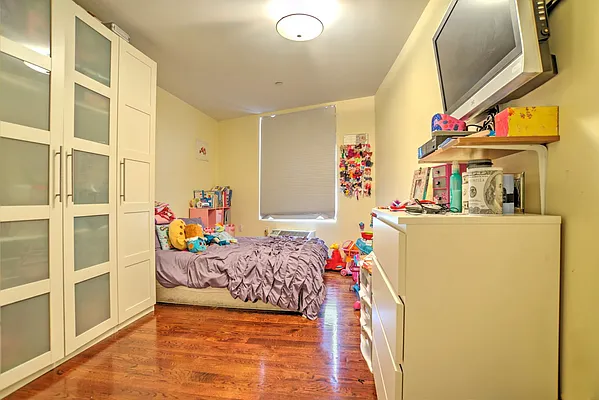 Sold by Ilite Realty Inc | media 6