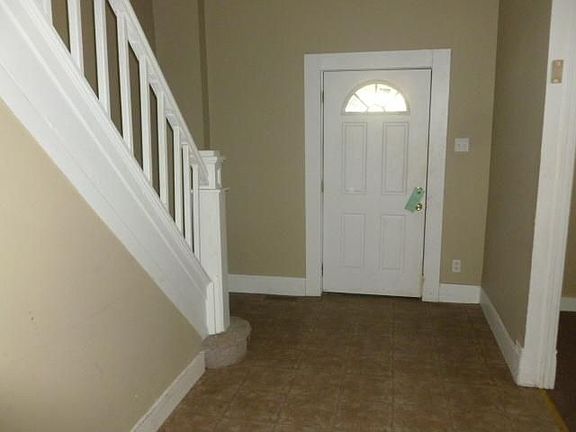 3rd image of 765 N Tremont St