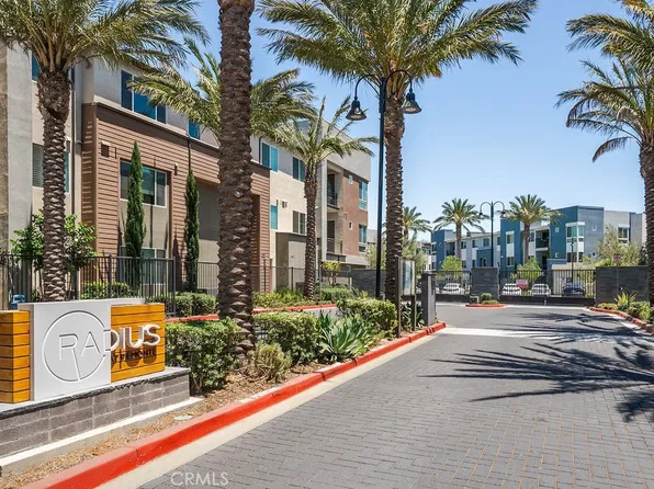 1000 N Tangent Privado Unit 202, Ontario, CA 91764