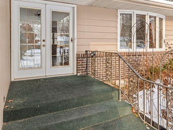 4th image of 1419 Luanna Dr