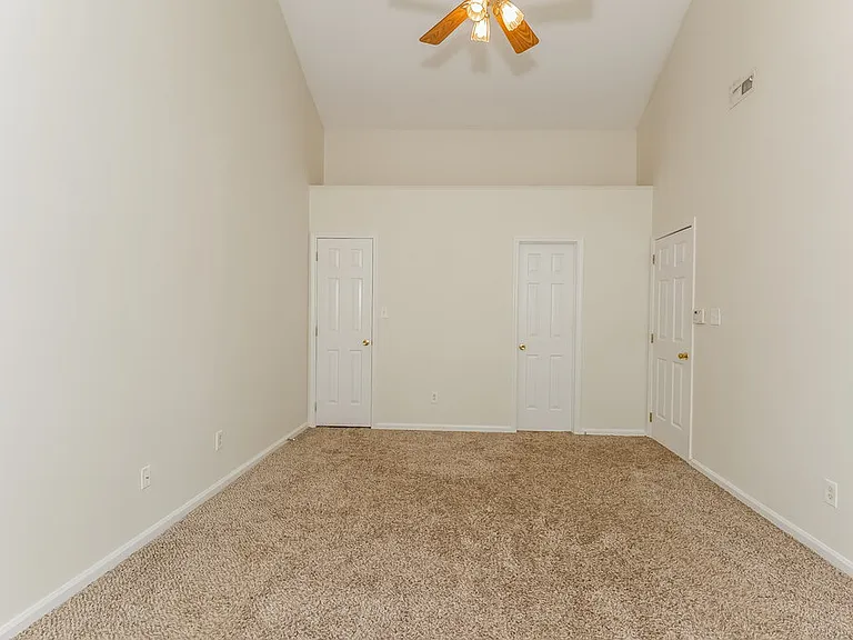 7526 Fallow Ln — Photo 10