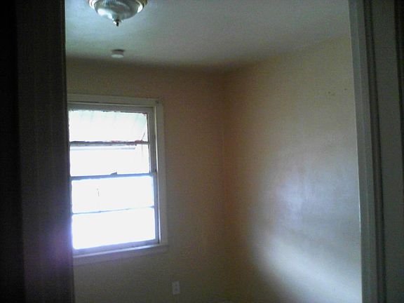 4th image of 3741 Republic St