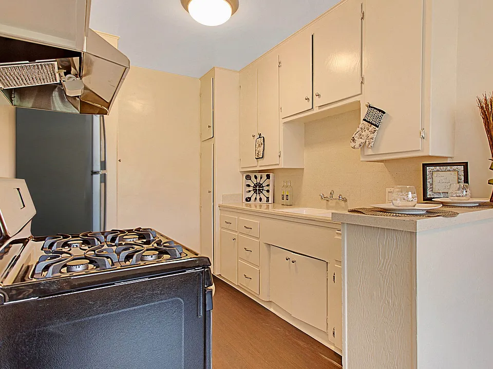 Hazeltine Apartments