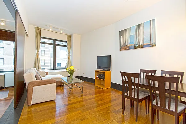 Sold by BLU Real Estate | media 16