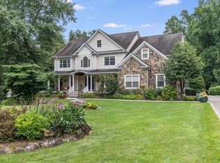 203 Brooklake Rd, Florham Park, NJ 07932