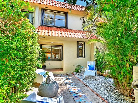 2nd image of 1615 NE 105th St #3-4