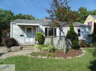 1212 Hyland St, Lansing, MI 48915