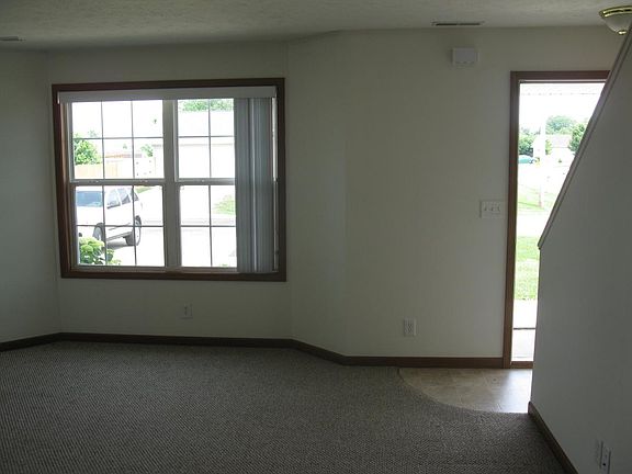 5th image of 501 W 1st Ave