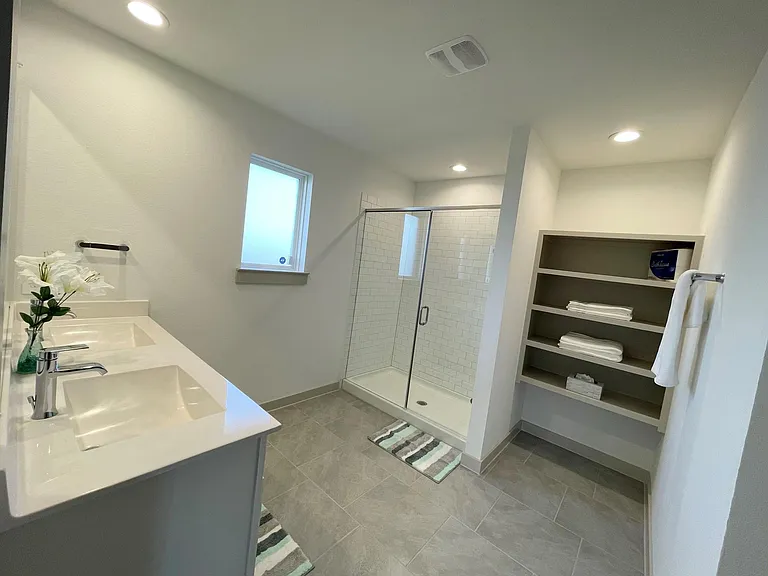 3902 Itzle Island Ct — Photo 24