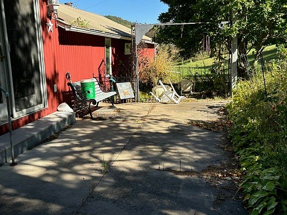 5th image of W1656 County Road S