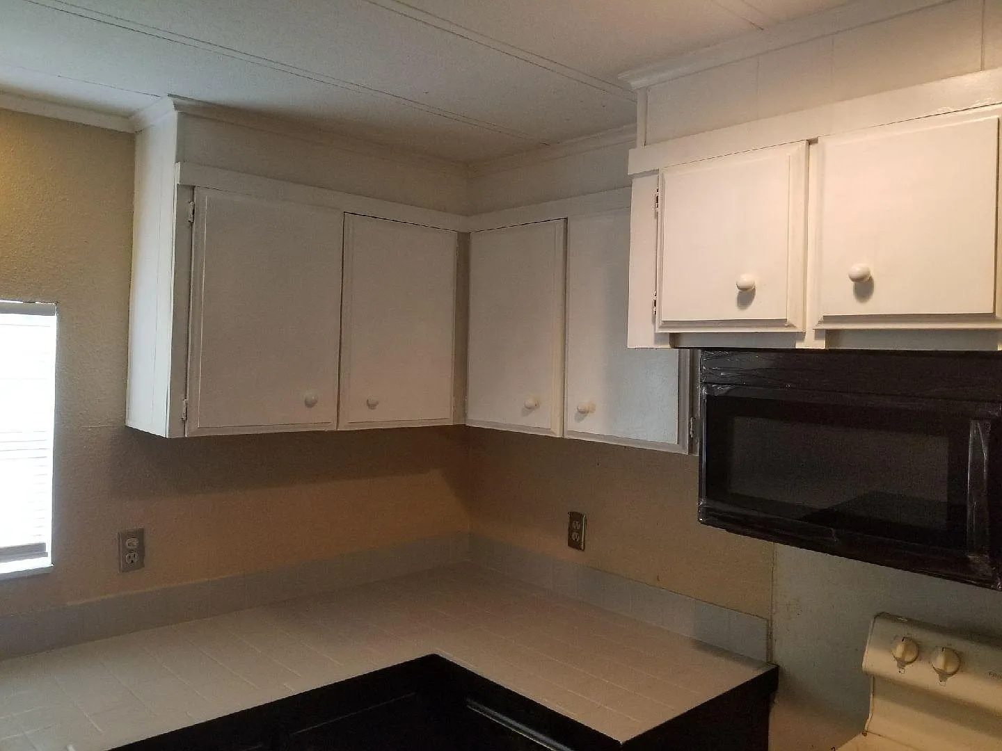 3 bed, 1012 sqft, $1,395 — Photo 3