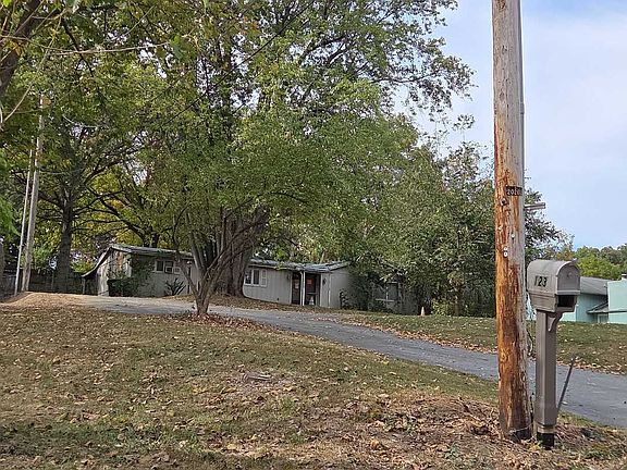 4th image of 123 Red Bud Dr