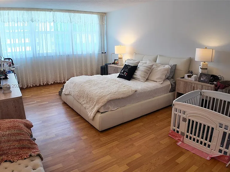 1880 S Ocean Dr #807 — Photo 20