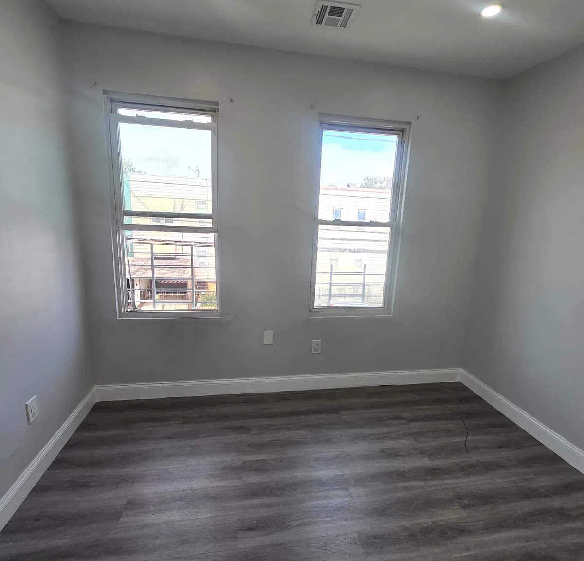 5 bed, $3,400 — Photo 3