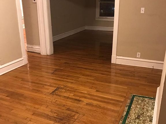 2nd image of 1319 E 45th St APT 2E