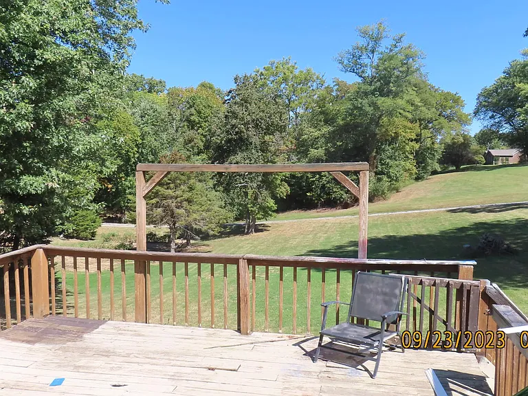10501 Persimmon Grove Pike — Photo 13