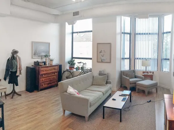 837 N Milwaukee Ave Unit 202, Chicago, IL 60642