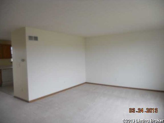 5th image of 135 Cochran Dr