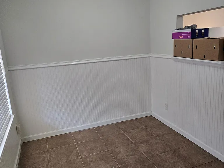 5550 N Braeswood Blvd #12 — Photo 3