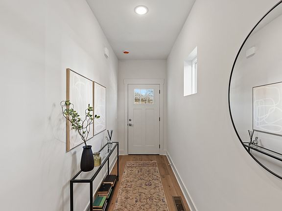 4th image of 2238A Kline Ave