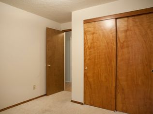 4825 SW Marigold St, Portland, OR 97219