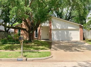 2623 The Highlands Dr, Sugar Land, TX 77478