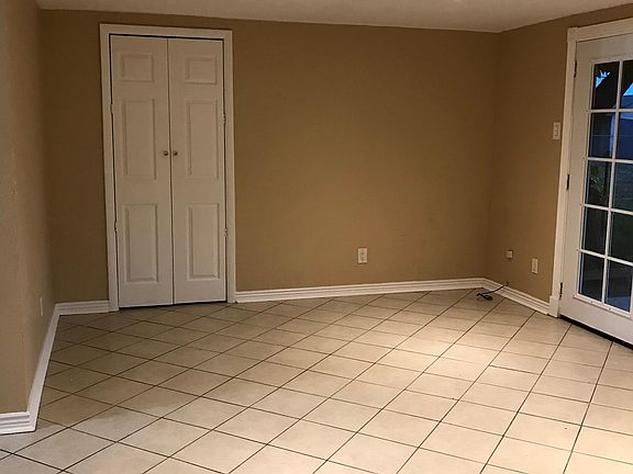 3rd image of 1704 N Washington Ave