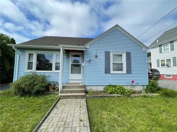 10 Warren Ave, Lincoln, RI 02865