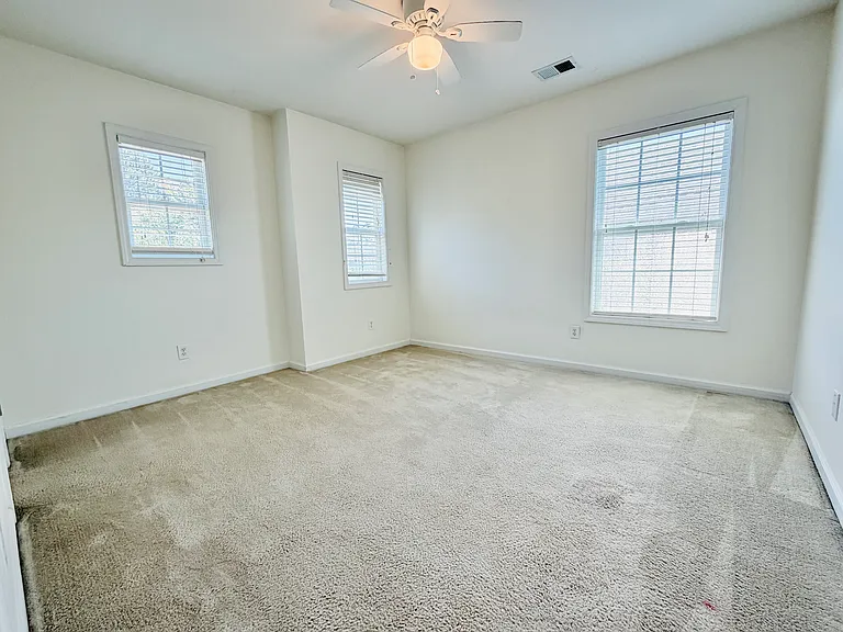 312 Ashmore Ln — Photo 25