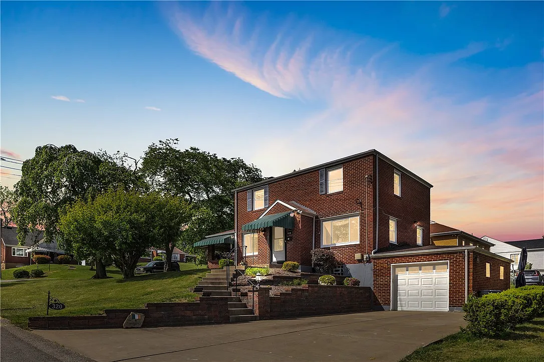 320 Pinevue Dr photo 1