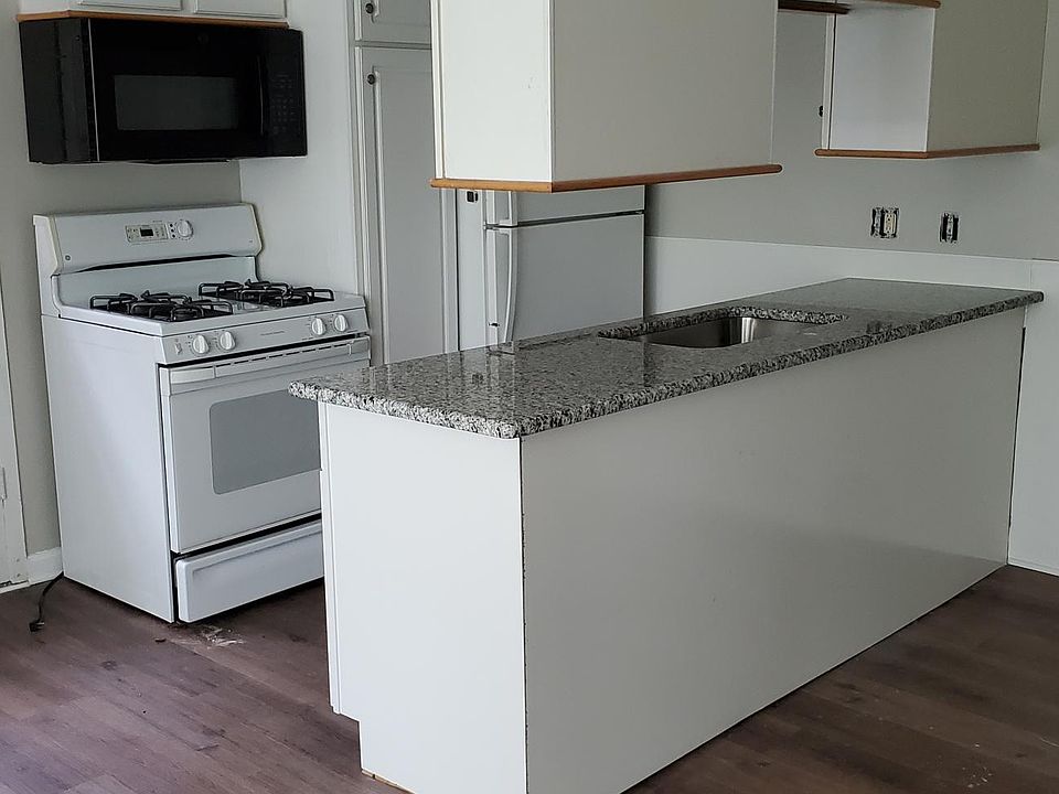 1st image of 2815 Lovington Dr #2819