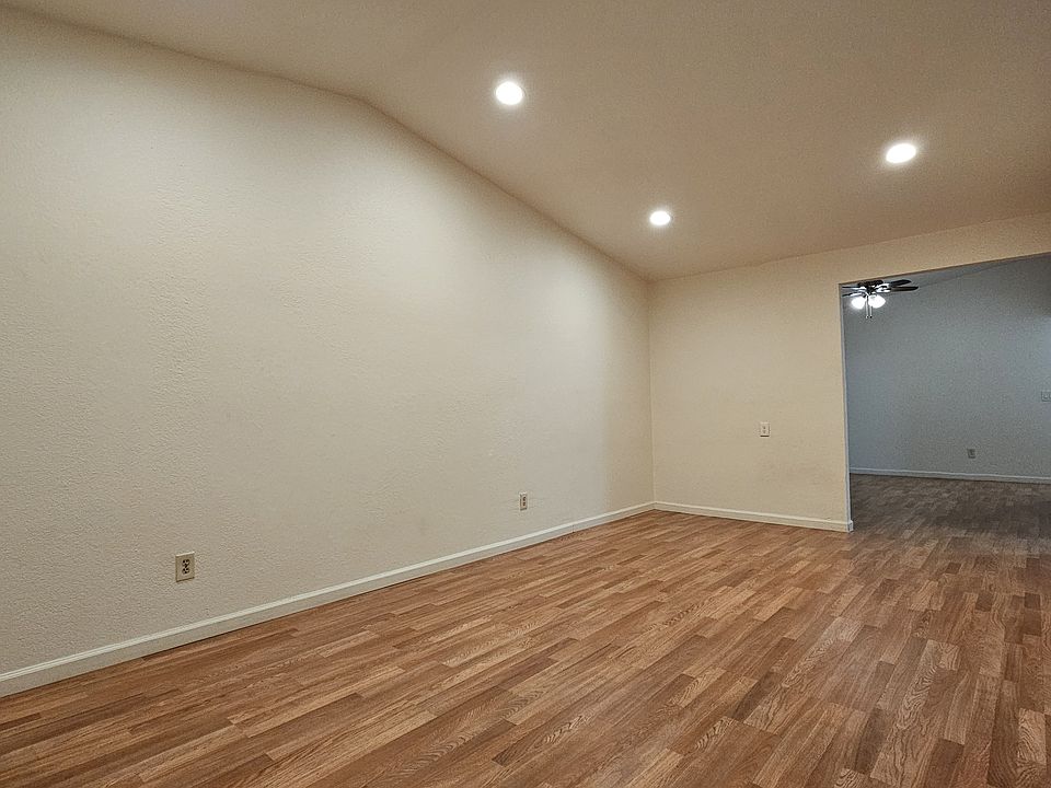 1st image of 4005 Tresler Ave