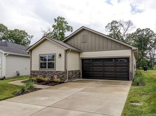 258 Flat Rock Dr, Denver, NC 28037