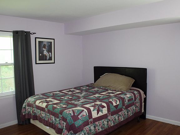2nd image of 772 Quince Orchard Blvd APT 202