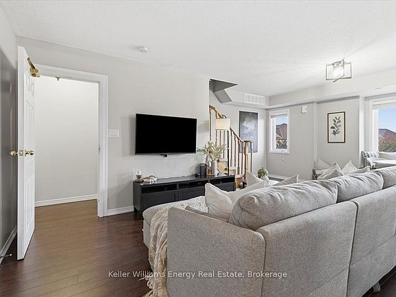5th image of 2237 Bur Oak Ave #82