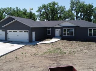 2011 Skerrols St #10477, Fort Pierre, SD 57532