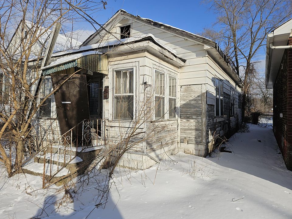 2nd image of 2525 Tyler St